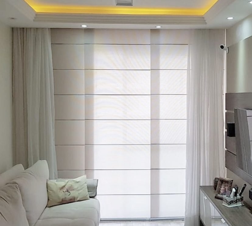 Persiana Painel Romana 3 partes Sem Blackout com Cortina de Linho nas pontas.
